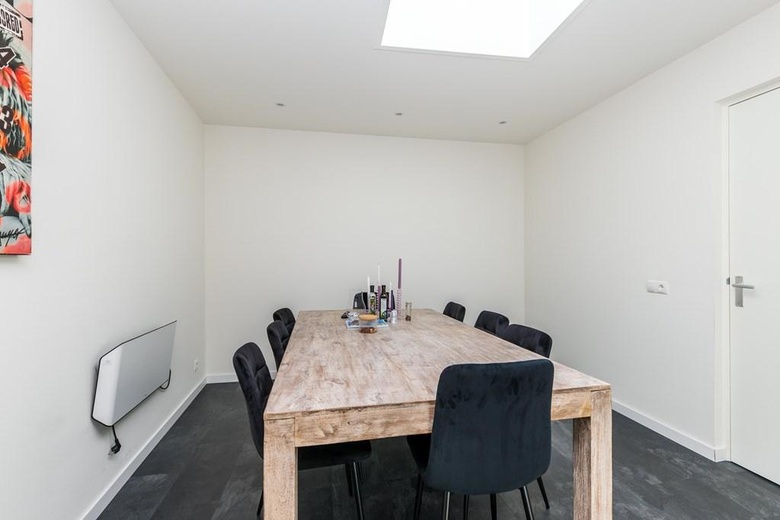 WinkelruimteaanBergse Dorpsstraat 71<br/> inRotterdam WinkelruimteaanBergse Dorpsstraat 71<br/> inRotterdam