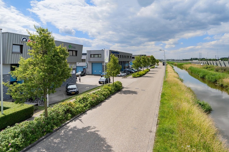 KantoorruimteaanVeenderveld 32<br/> inRoelofarendsveen KantoorruimteaanVeenderveld 32<br/> inRoelofarendsveen