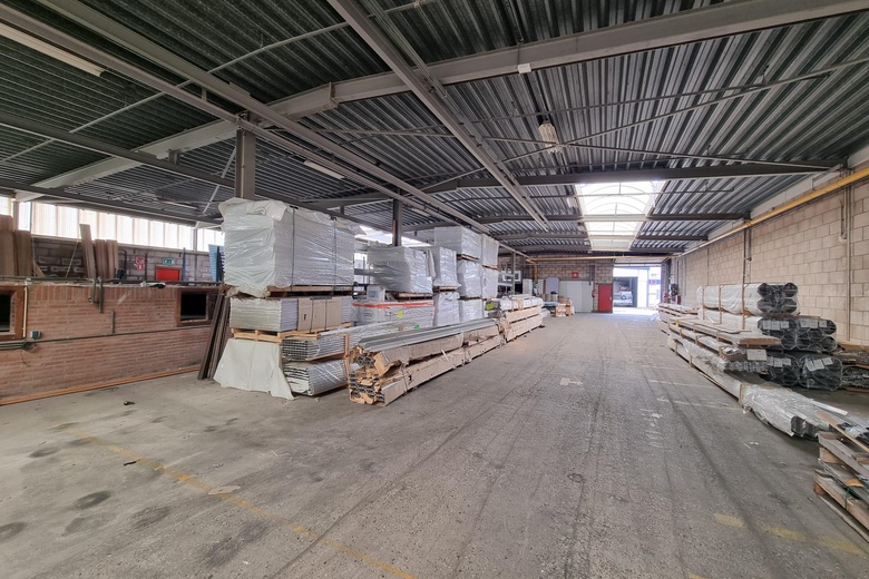BedrijfsruimteaanSchelluinsestraat 54<br/> inGorinchem BedrijfsruimteaanSchelluinsestraat 54<br/> inGorinchem