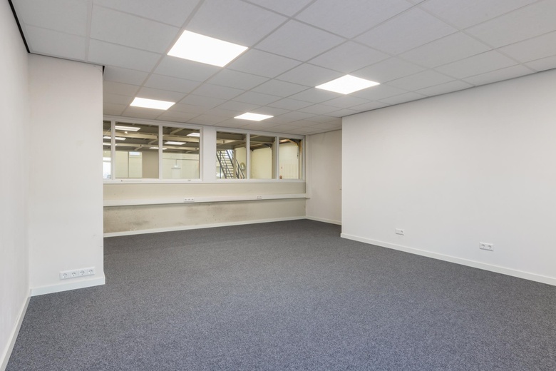 BedrijfsruimteaanZuidplasstraat 6<br/> inMoerkapelle