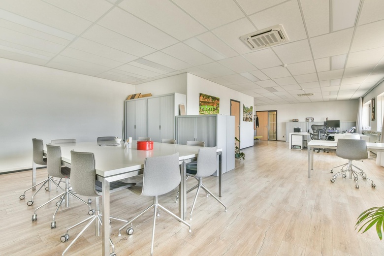 KantoorruimteaanModemstraat 1<br/> inAmsterdam KantoorruimteaanModemstraat 1<br/> inAmsterdam