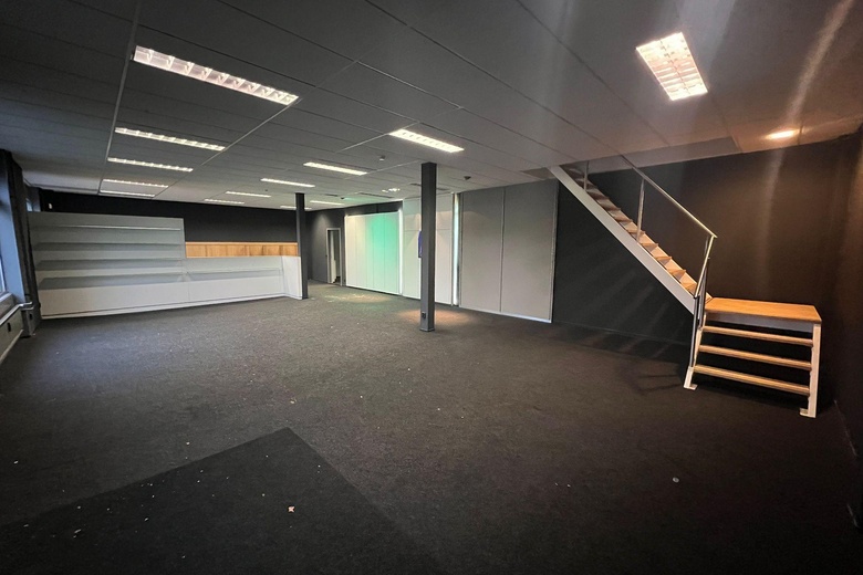 BedrijfsruimteaanKamerlingh Onnesweg 18<br/> inDordrecht