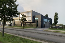 Bekijk foto 4 van De Heldinnenlaan 204