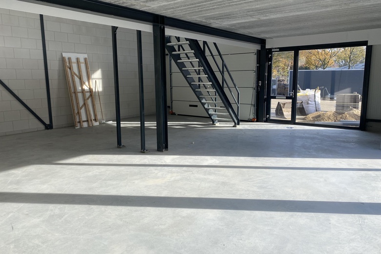 BedrijfsruimteaanIndustrieweg 1<br/> inHalsteren