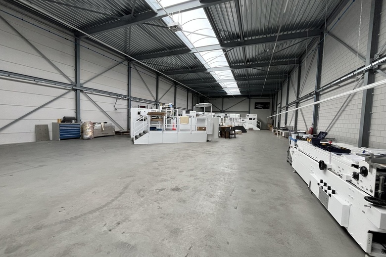 BedrijfsruimteaanRietveldenweg 55 B<br/> inDen Bosch BedrijfsruimteaanRietveldenweg 55 B<br/> inDen Bosch