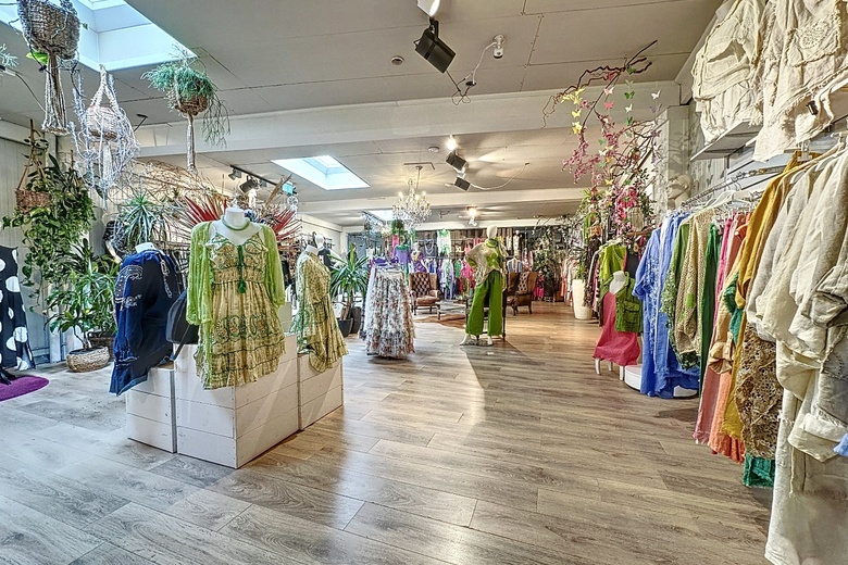 WinkelruimteaanNieuwstraat 17<br/> inSluis WinkelruimteaanNieuwstraat 17<br/> inSluis