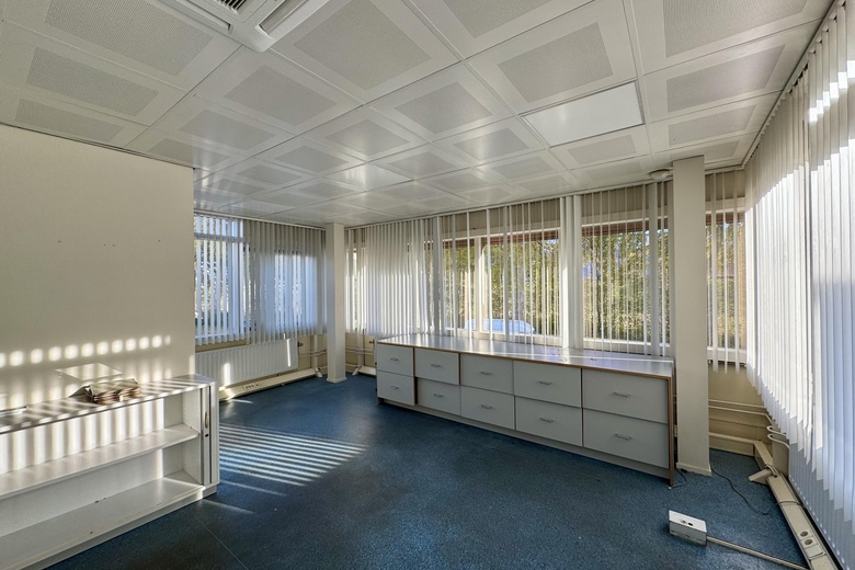 BedrijfsruimteaanHoutkopersstraat 12<br/> inZwijndrecht