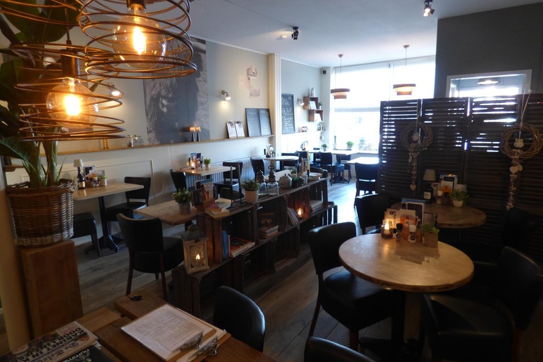 HorecaaanEenhoornplantsoen 8<br/> inOostburg