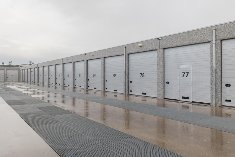 BedrijfsruimteaanVeerpolder 19 077<br/> inWarmond