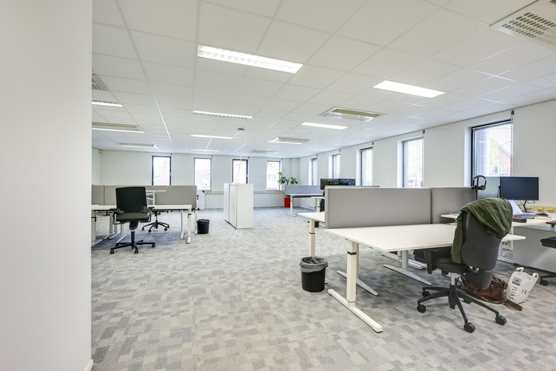 KantoorruimteaanHet Spoor 94<br/> inHouten KantoorruimteaanHet Spoor 94<br/> inHouten