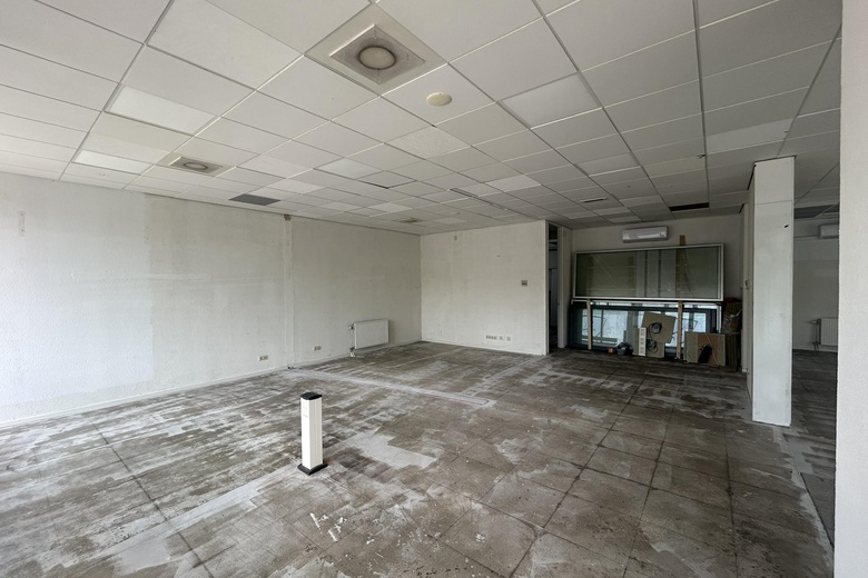 WinkelruimteaanOranjeplein 38<br/> inMaasdijk WinkelruimteaanOranjeplein 38<br/> inMaasdijk