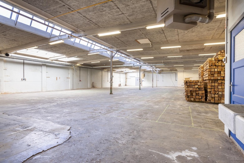 BedrijfsruimteaanMaarten Schoutenstraat 10<br/> inWaddinxveen BedrijfsruimteaanMaarten Schoutenstraat 10<br/> inWaddinxveen