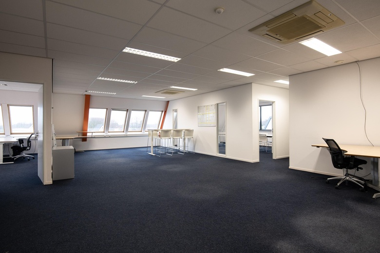 BedrijfsruimteaanTolboomweg 1<br/> inTerschuur