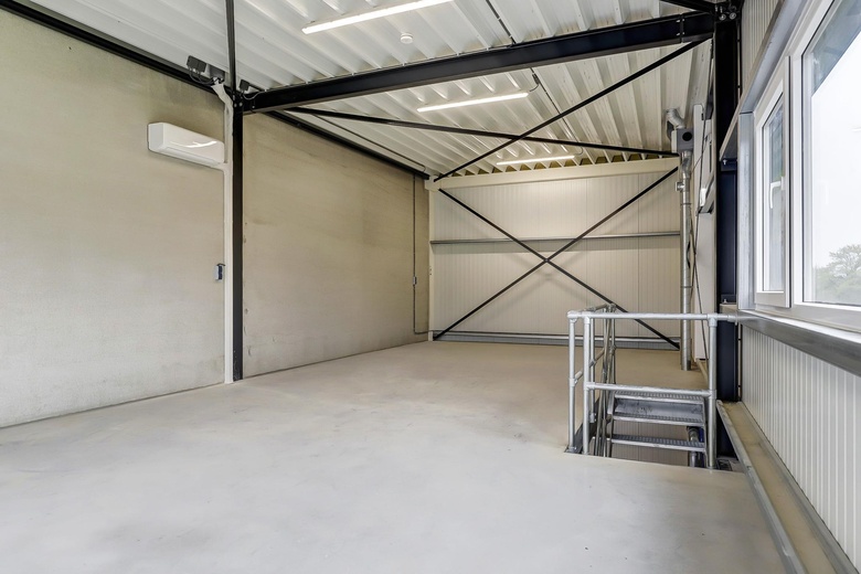 BedrijfsruimteaanSpoorlaan Noord 176<br/> inRoermond