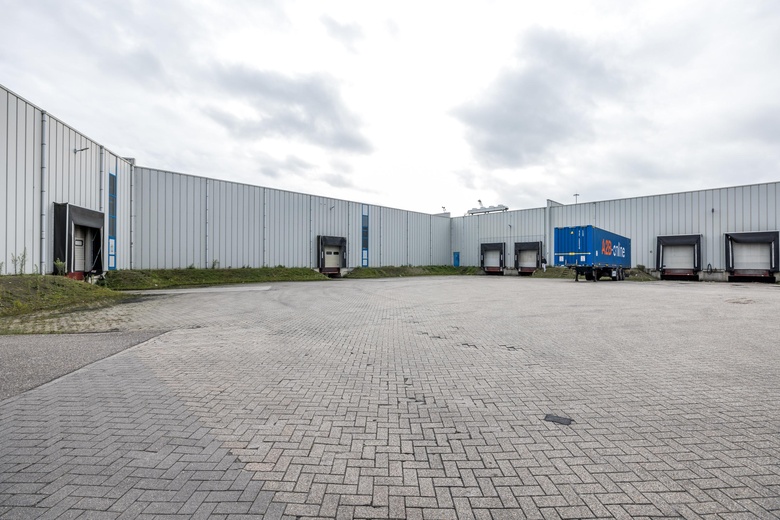 BedrijfsruimteaanGraanweg 15<br/> inMoerdijk BedrijfsruimteaanGraanweg 15<br/> inMoerdijk