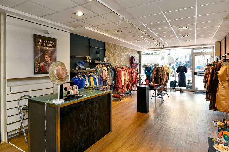 WinkelruimteaanBakkerstraat 53<br/> inArnhem WinkelruimteaanBakkerstraat 53<br/> inArnhem