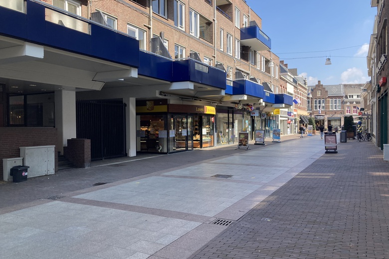 WinkelruimteaanKloosterwandstraat 217<br/> inRoermond WinkelruimteaanKloosterwandstraat 217<br/> inRoermond