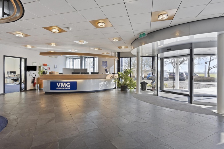 BedrijfsruimteaanGrotestraat 12<br/> inHeesbeen BedrijfsruimteaanGrotestraat 12<br/> inHeesbeen