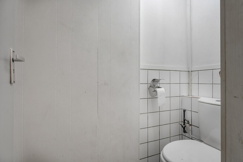 WinkelruimteaanDoezastraat 28<br/> inLeiden WinkelruimteaanDoezastraat 28<br/> inLeiden