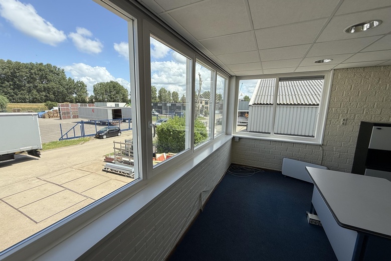 KantoorruimteaanGriendweg 7 A<br/> in's-Gravendeel