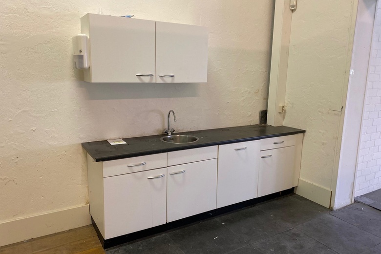 BedrijfsruimteaanBrugweg 26 A<br/> inKruisland BedrijfsruimteaanBrugweg 26 A<br/> inKruisland