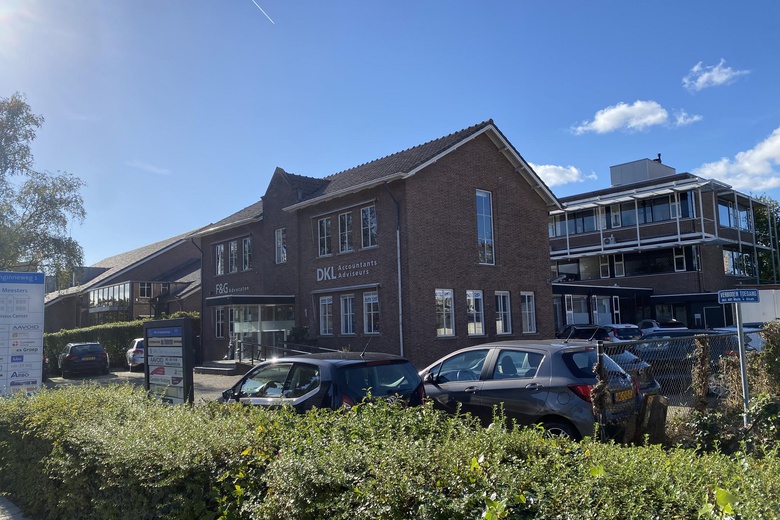 KantoorruimteaanKoninginneweg 1<br/> inZwijndrecht KantoorruimteaanKoninginneweg 1<br/> inZwijndrecht