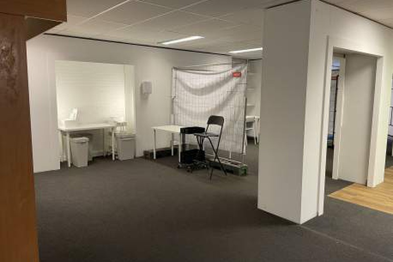 WinkelruimteaanBurgemeester van Hoofflaan 104<br/> inVeldhoven