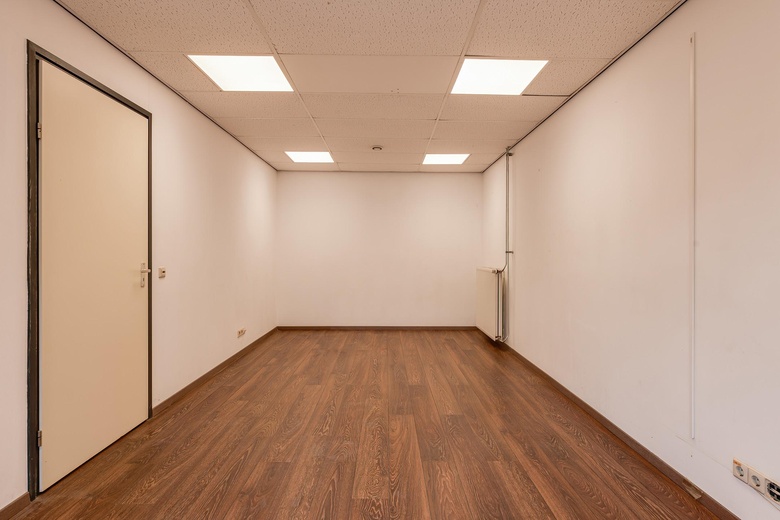 BedrijfsruimteaanRijnstraat 9 E<br/> inOss