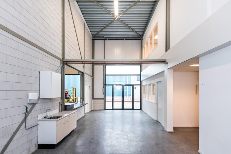 BedrijfsruimteaanIndustrieweg 47 a<br/> inSliedrecht