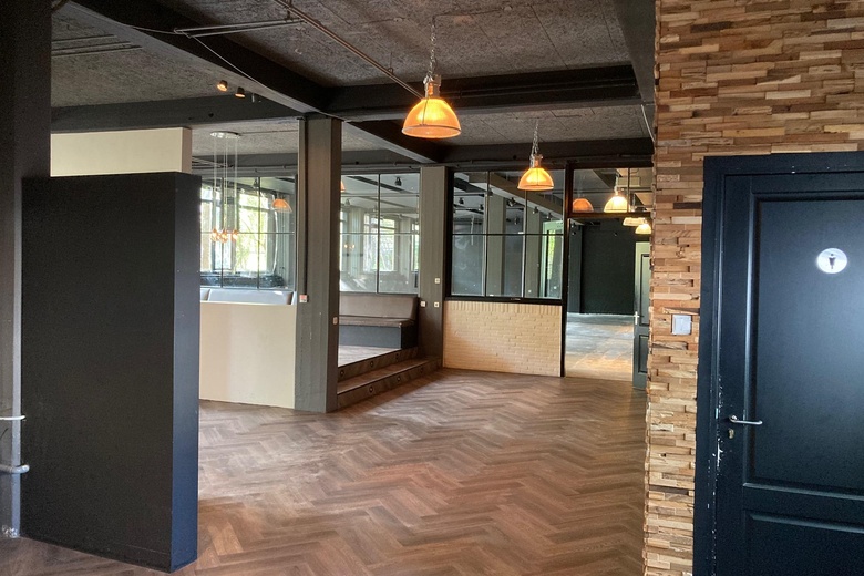 BedrijfsruimteaanDiepenhorstlaan 9 - 11<br/> inRijswijk