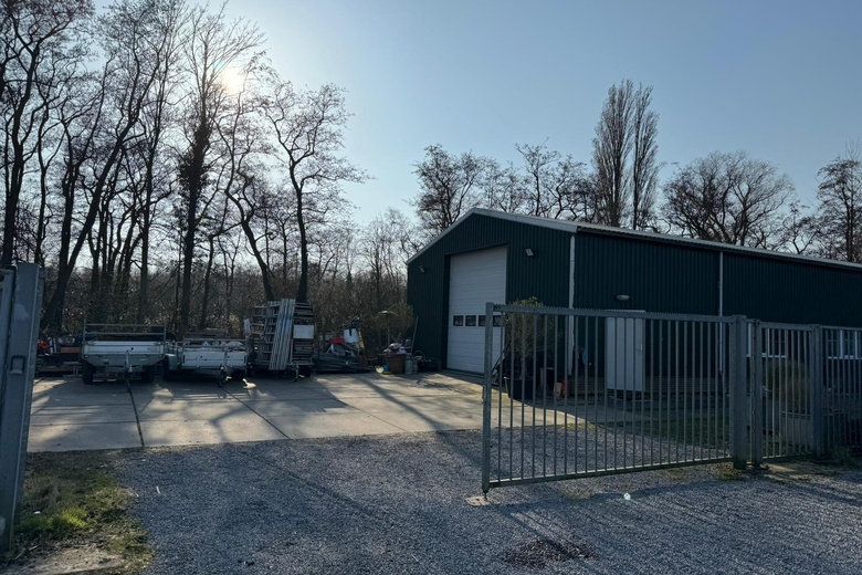 BedrijfsruimteaanOosteinderweg 106<br/> inAalsmeer BedrijfsruimteaanOosteinderweg 106<br/> inAalsmeer