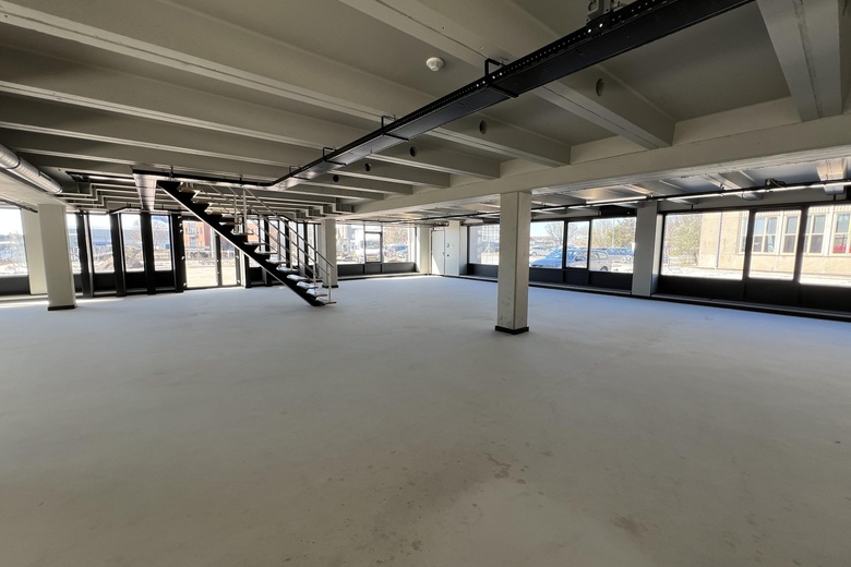 BedrijfsruimteaanLindtsedijk 14 C<br/> inZwijndrecht