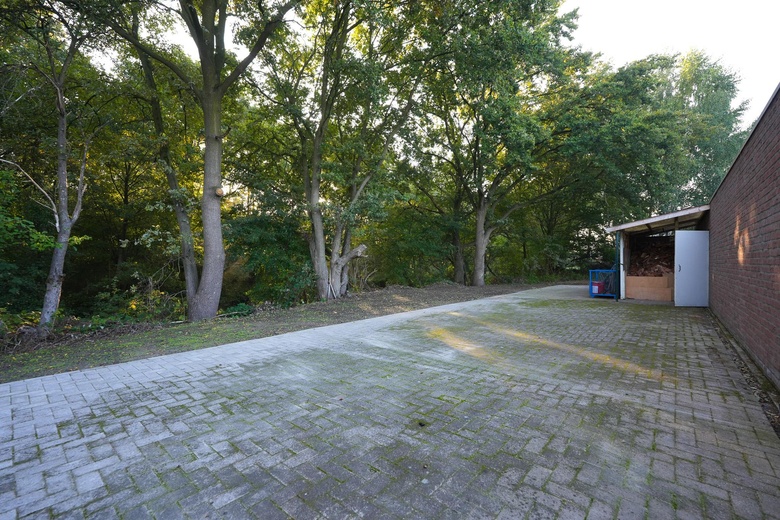 BedrijfsruimteaanBreedijk 19<br/> inHelmond BedrijfsruimteaanBreedijk 19<br/> inHelmond