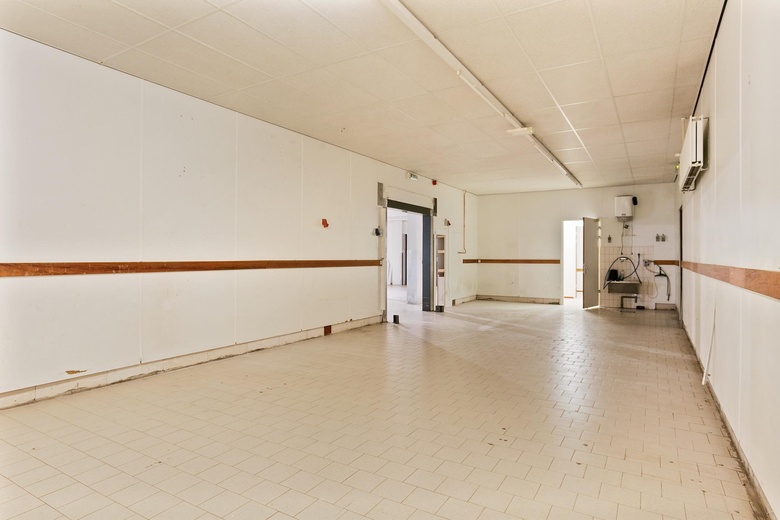 WinkelruimteaanRoserije 325<br/> inMaastricht WinkelruimteaanRoserije 325<br/> inMaastricht