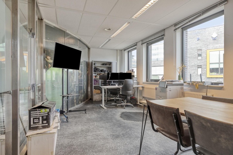 KantoorruimteaanVan Asch van Wijckstraat 2 - 4<br/> inAmersfoort KantoorruimteaanVan Asch van Wijckstraat 2 - 4<br/> inAmersfoort