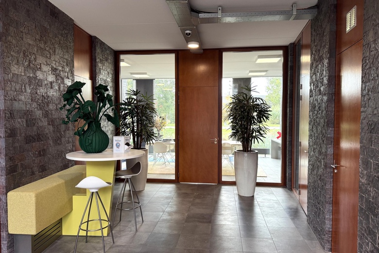KantoorruimteaanZwolseweg 17 - 21<br/> inBarendrecht KantoorruimteaanZwolseweg 17 - 21<br/> inBarendrecht