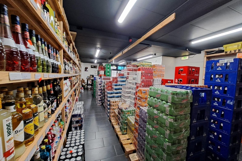 WinkelruimteaanGentsevaartstraat 33<br/> inAxel