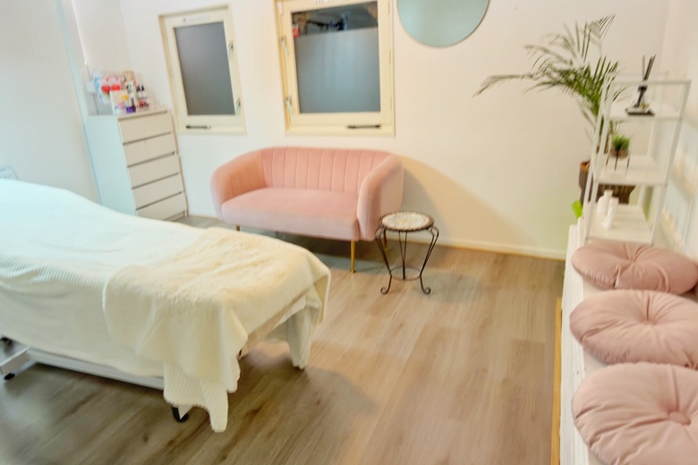 Bekijk foto 2 in  aan de  in 