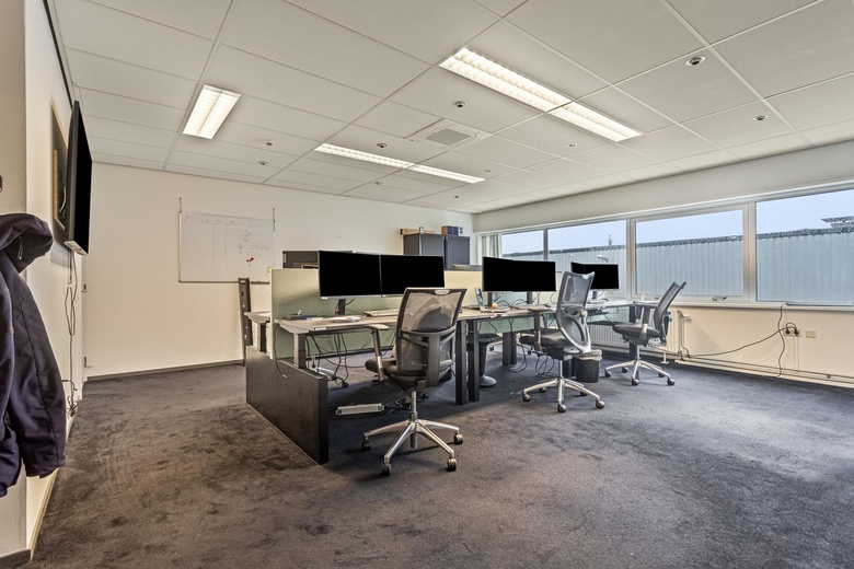 BedrijfsruimteaanTieleman en Drosweg 17<br/> inLeiden