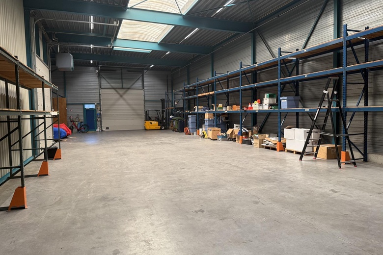 BedrijfsruimteaanMercuriusweg 10<br/> inGrubbenvorst BedrijfsruimteaanMercuriusweg 10<br/> inGrubbenvorst