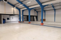 Bekijk foto 2 van eenheid 1 aan de Industrieweg 14 in Maassluis