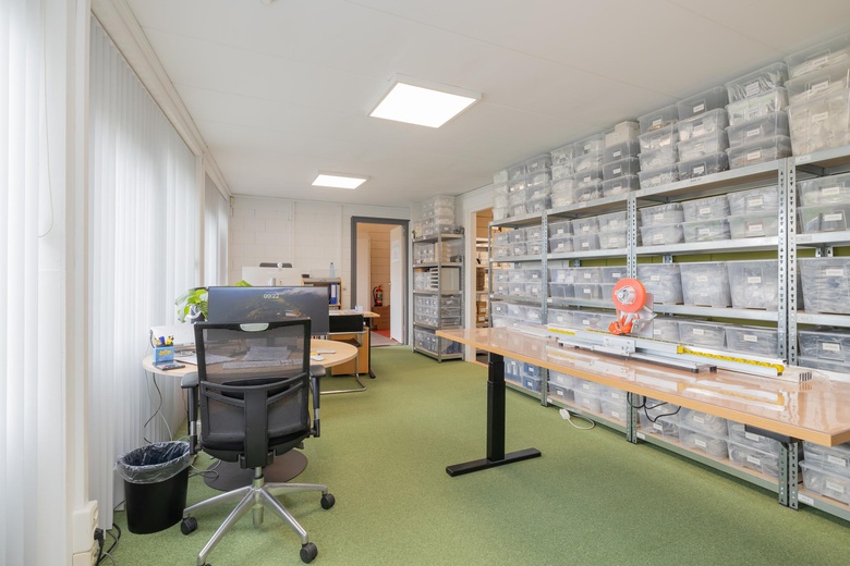 KantoorruimteaanVeenderveld 76<br/> inRoelofarendsveen KantoorruimteaanVeenderveld 76<br/> inRoelofarendsveen