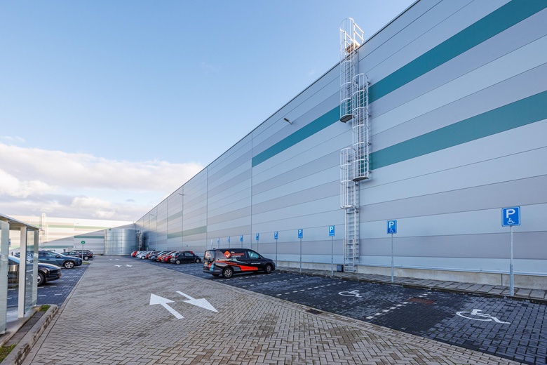 BedrijfsruimteaanRietgraaf 10 - 12<br/> inOosterhout