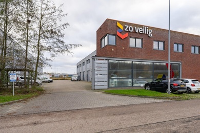 Bekijk foto 2 van Xenonstraat 61