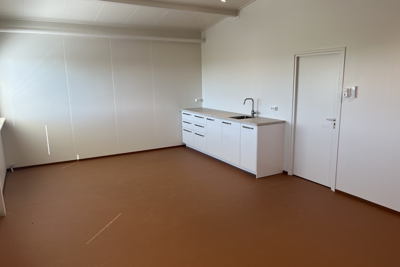 KantoorruimteaanProvincialeweg Noord 52<br/> inAlmkerk KantoorruimteaanProvincialeweg Noord 52<br/> inAlmkerk
