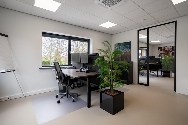 BedrijfsruimteaanNijverheidsstraat 10 a<br/> inEibergen