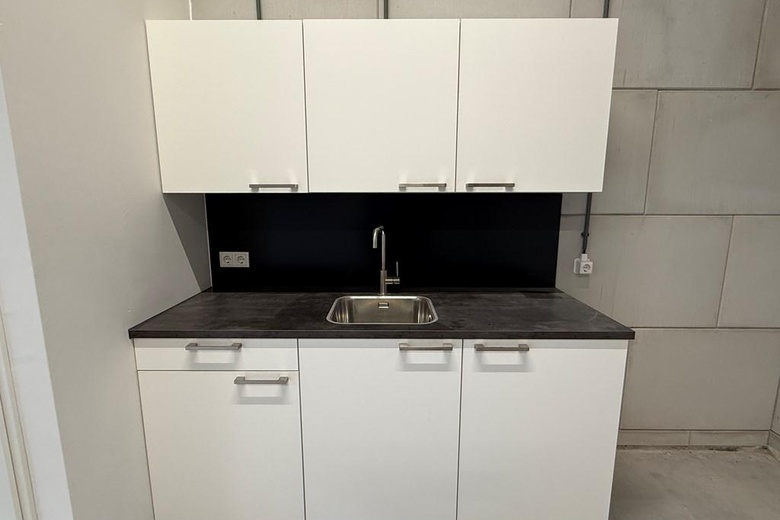 BedrijfsruimteaanWeerdskampweg 4 N<br/> inDen Bosch