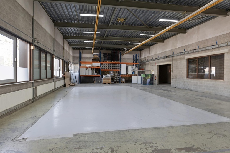 BedrijfsruimteaanNijverheidsstraat 9<br/> inLichtenvoorde BedrijfsruimteaanNijverheidsstraat 9<br/> inLichtenvoorde