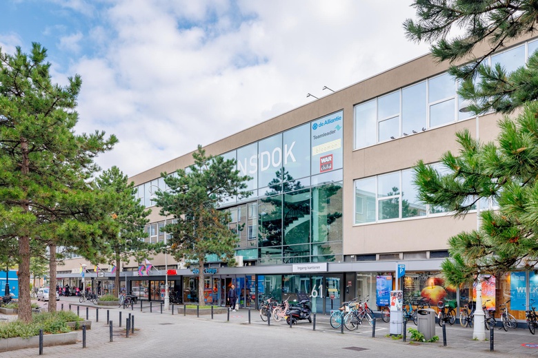 Bekijk foto Kantoorruimte aan de Helmholtzstraat 61 in Amsterdam