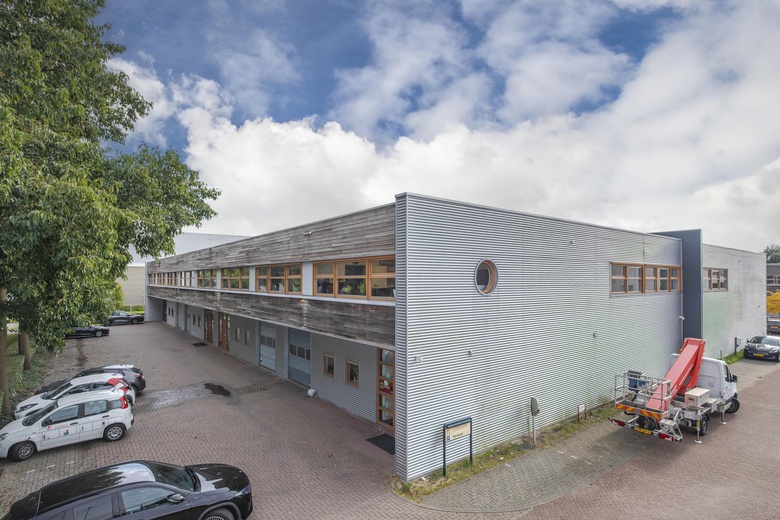 BedrijfsruimteaanDelta 38<br/> inArnhem BedrijfsruimteaanDelta 38<br/> inArnhem